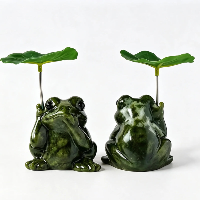 Xiuyan Serpentine Jade Frog Figurine